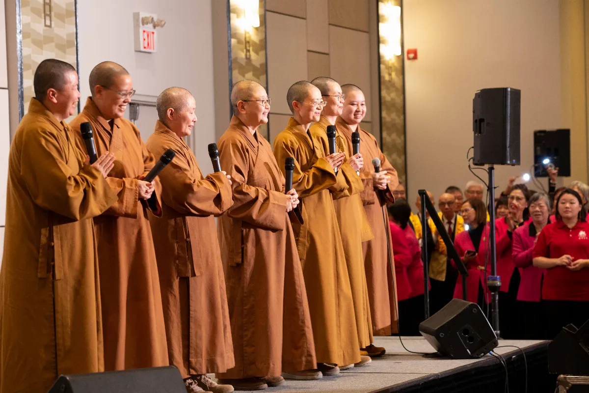 Fo Guang Shan Temple of Toronto Honors Volunteers at Year-End Appreciation Dinner